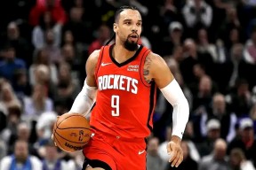 爱游戏入口赛后体能课后；休斯敦火箭回应争议备战CBA常规赛；气氛紧张；更衣室氛围转暖的简单介绍