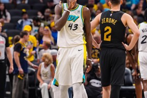 爱游戏娱乐官网西亚卡姆新星出色防守表现突出，加拿大队前途光明！的简单介绍